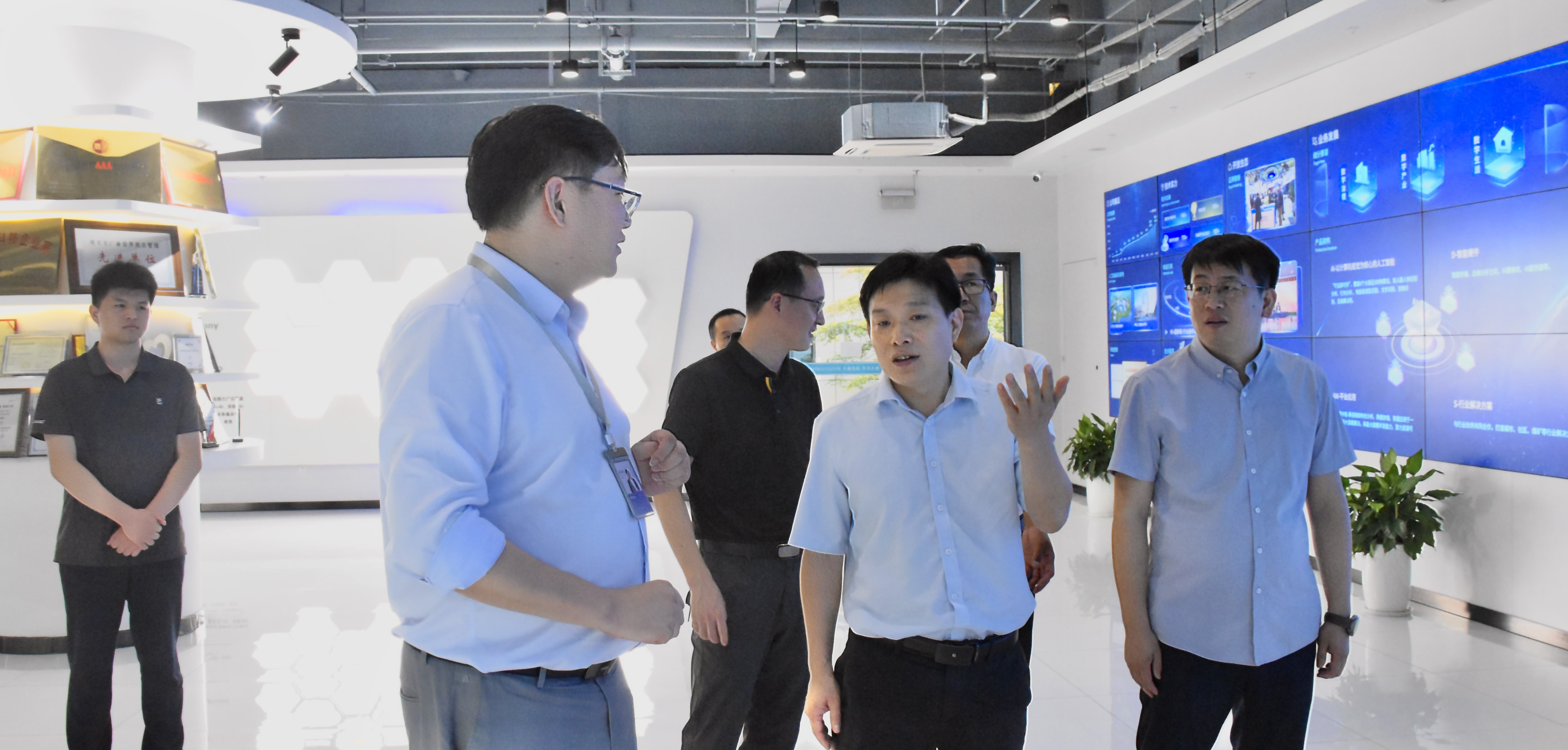 共筑AI+5G新生态|小视科技与马鞍山移动战略合作启航 视觉AI创新中心落地